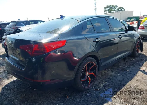 2013 Kia Optima Lx z USA, uszkodzony, nr VIN 5XXGM4A71DG228373